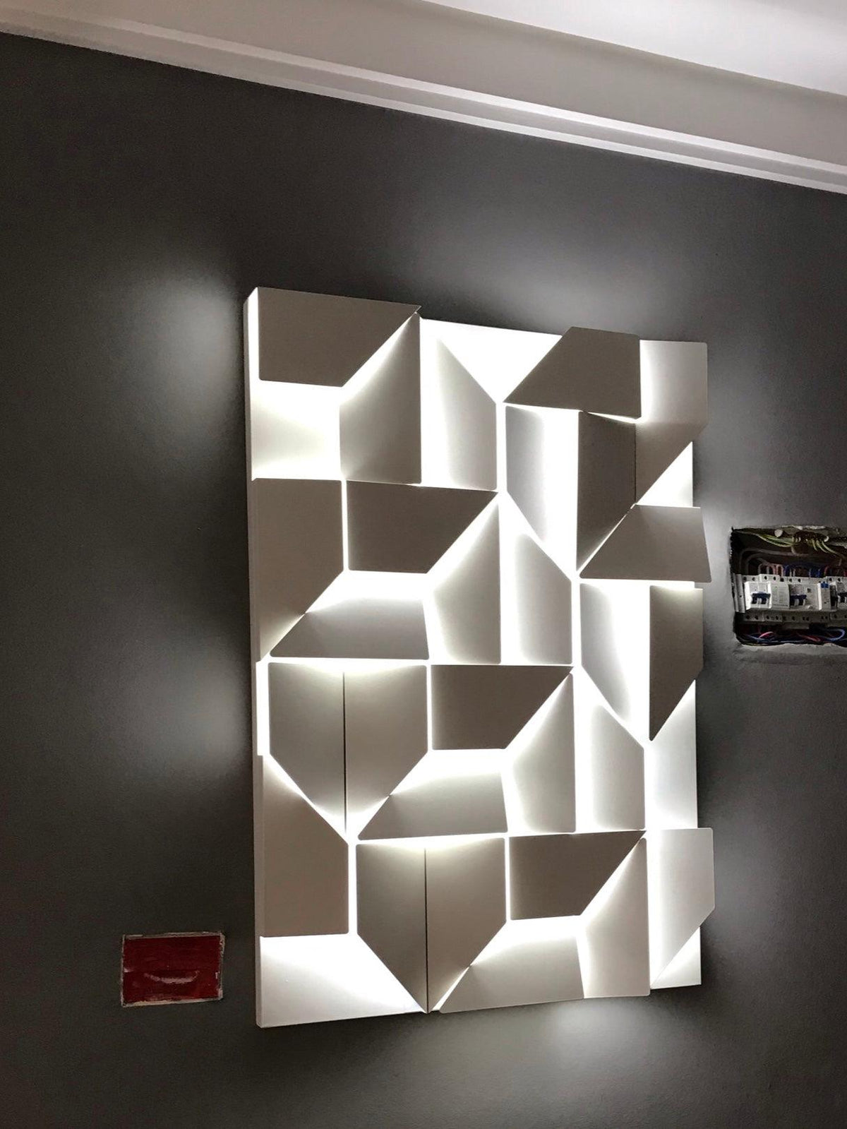 Shadows Charging Grand Sconce