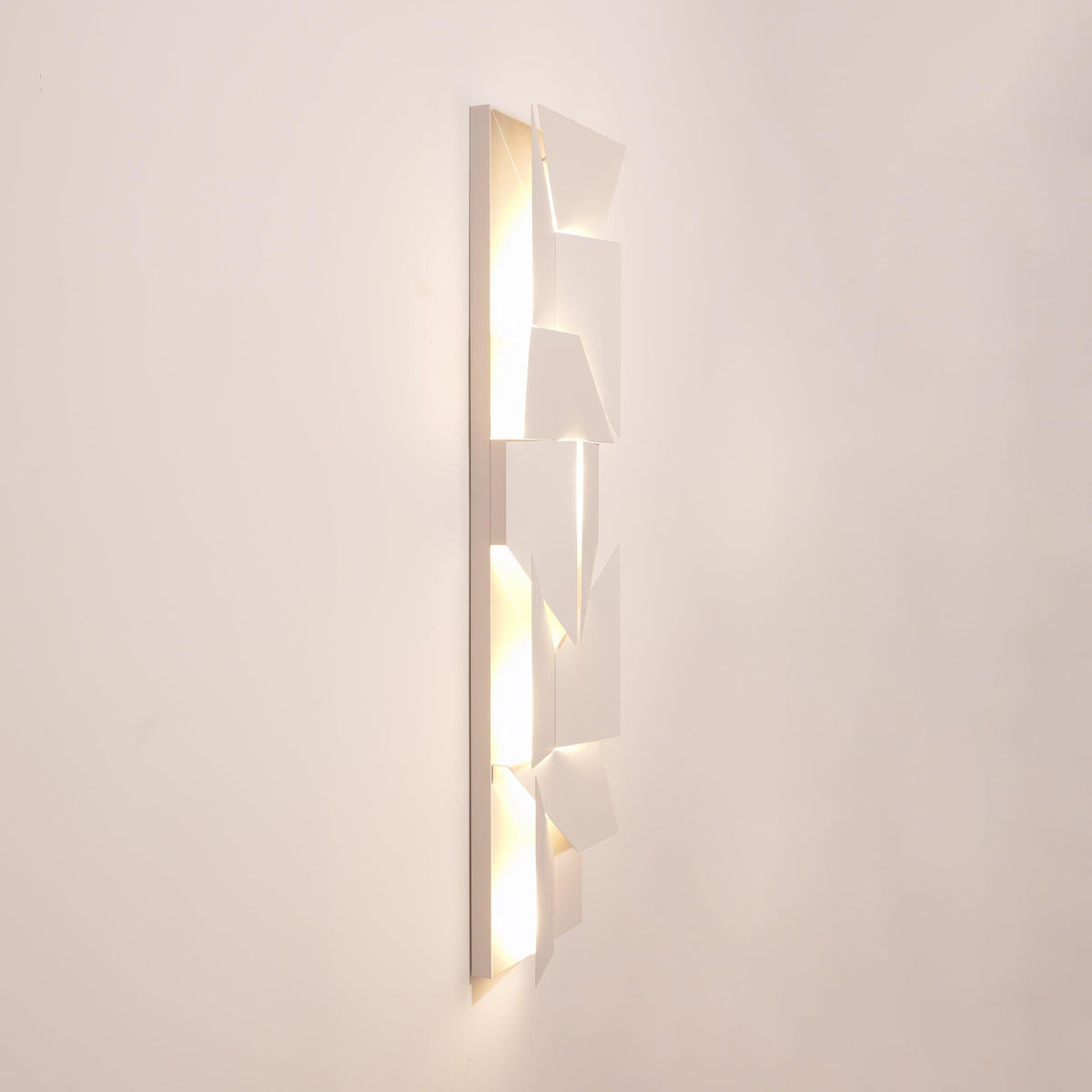 Shadows Charging Grand Sconce
