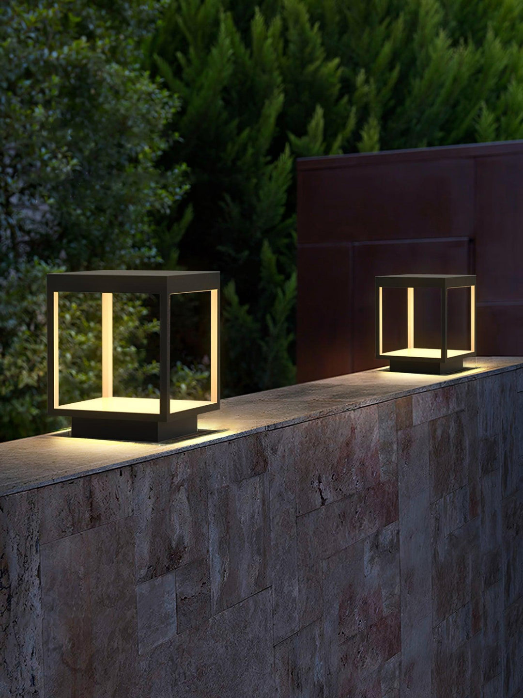 square-frame-fence-post-outdoor-light