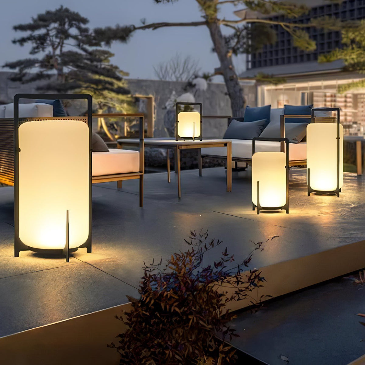 Twilight Lantern Portable Rechargeable Dining Lamp for Outd
