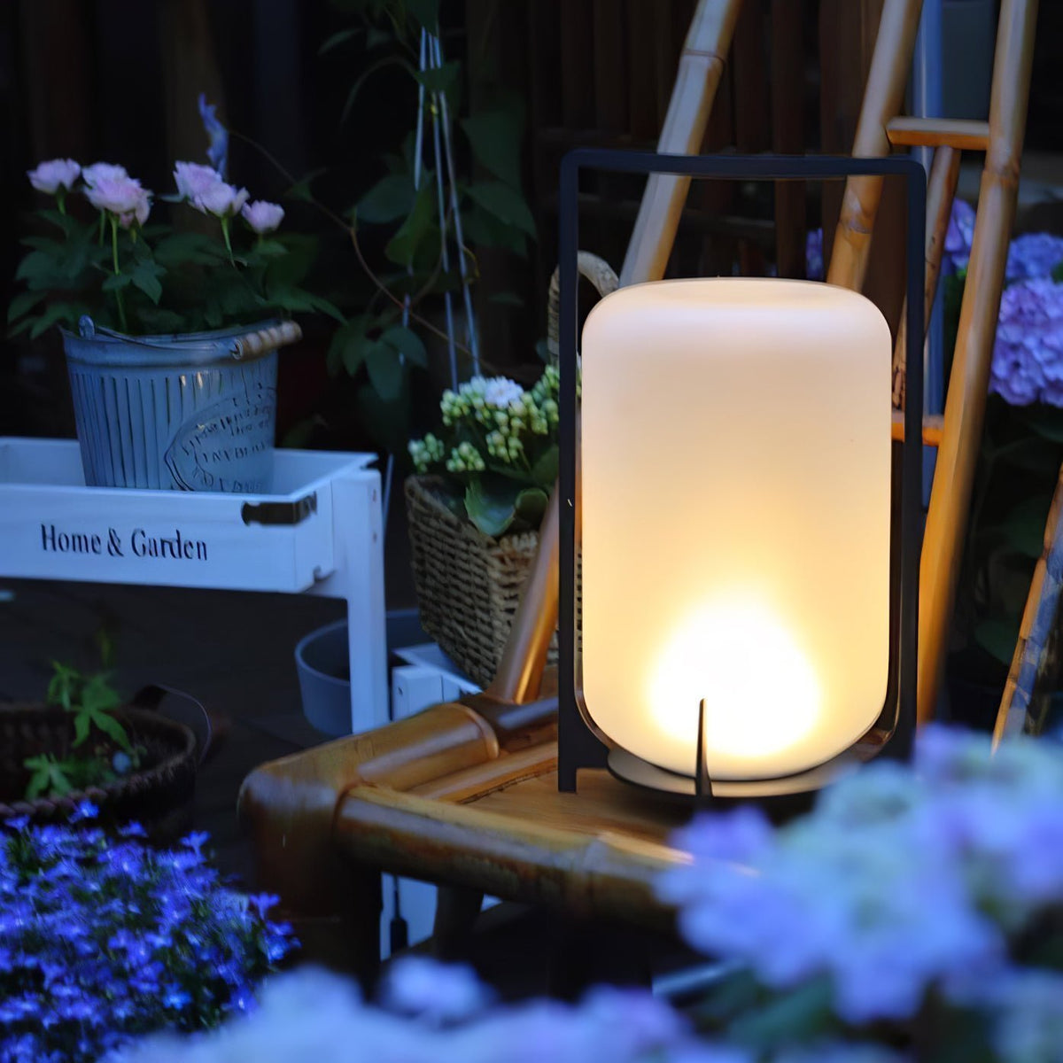 Twilight Lantern Portable Rechargeable Dining Lamp for Outd