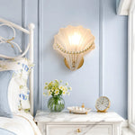 xyra-modern-scallop-shell-glass-wall-lamp