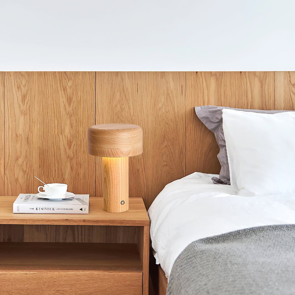 wooden-tower-table-lamp