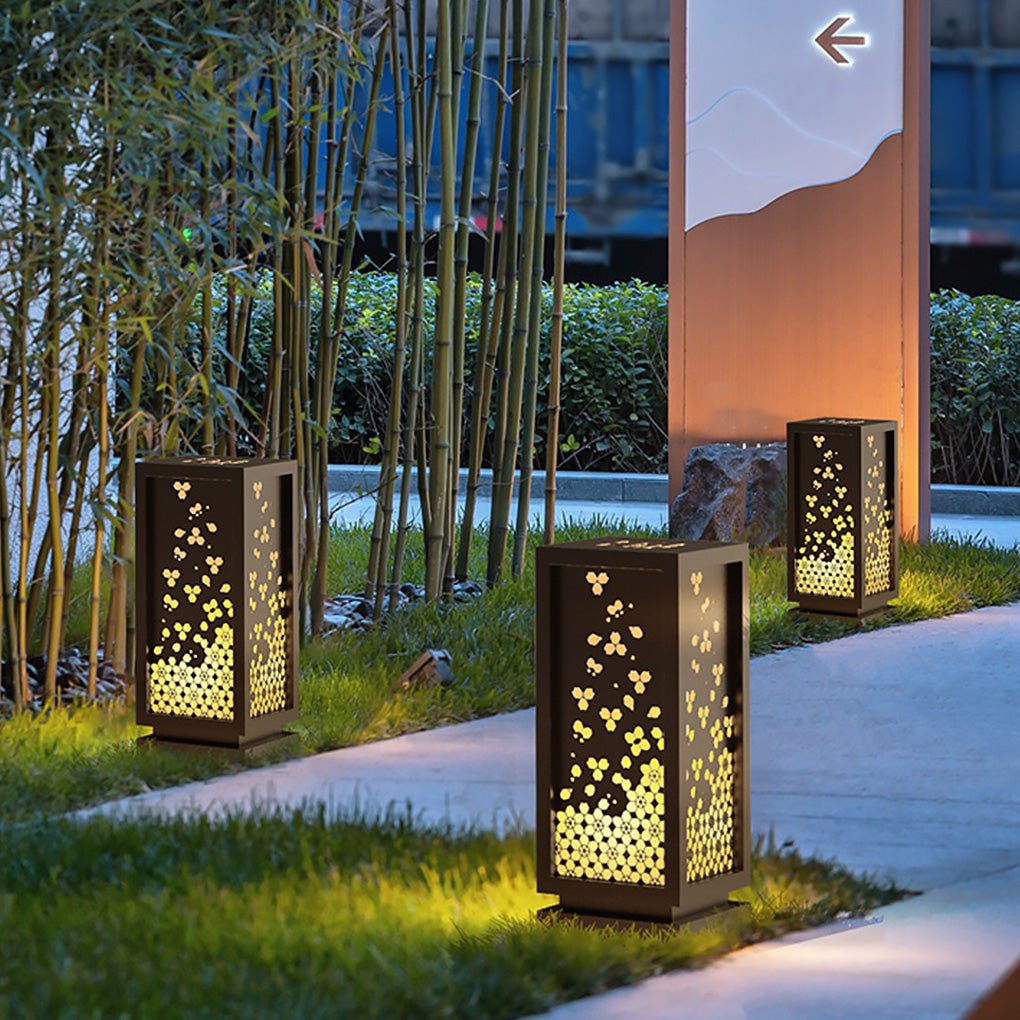 Chinese Style Hollow Carved Outdoor Courtyard Waterproof Landscape Lighting Decorative Lamp