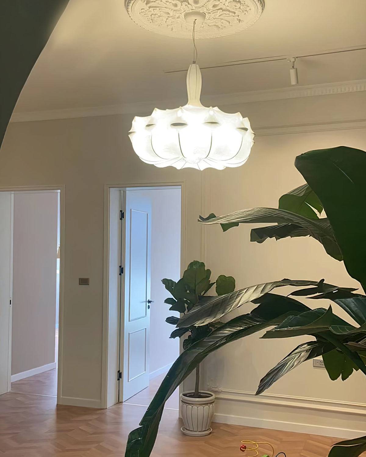 zeppelin-pendant-lamp