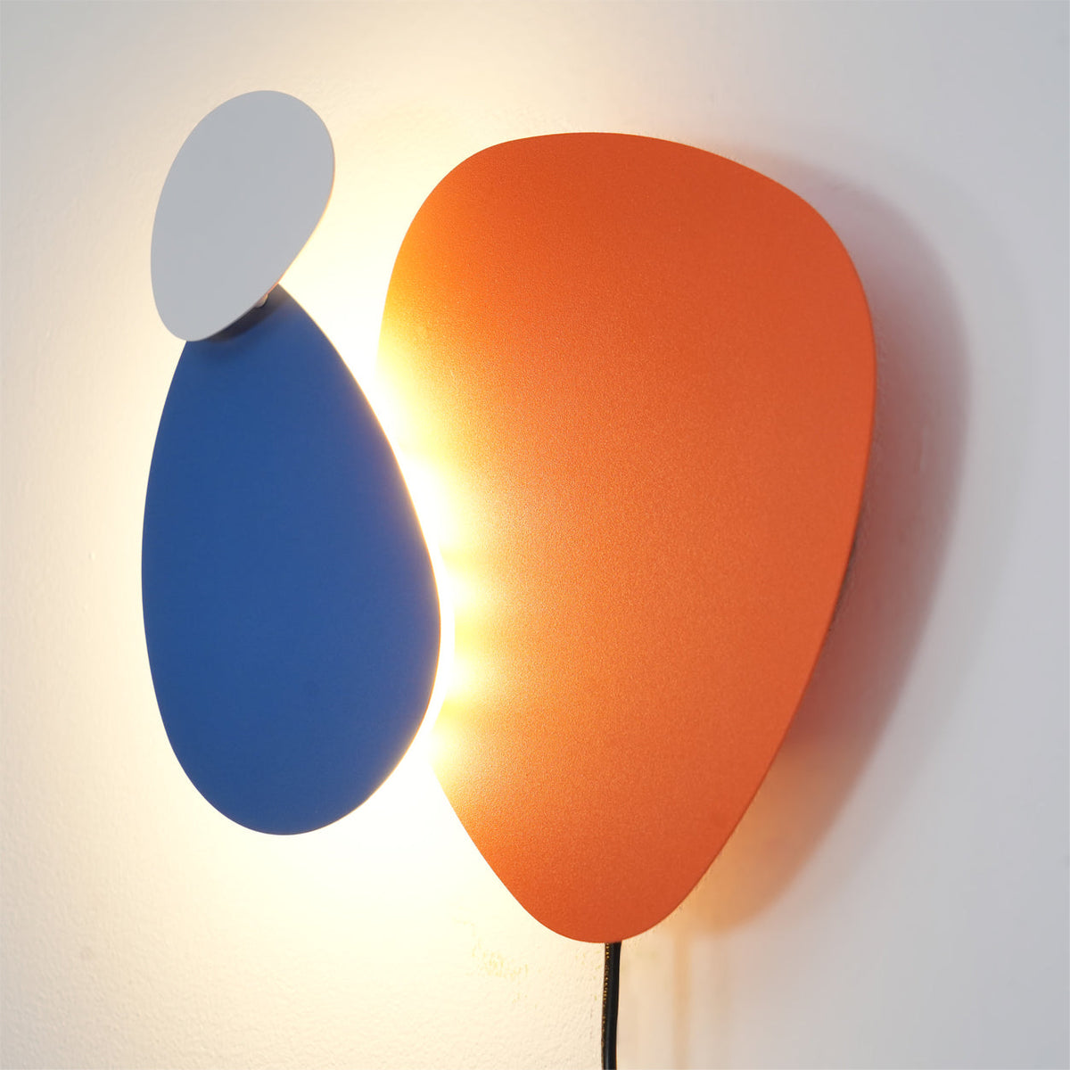 tria-plug-in-wall-lamp