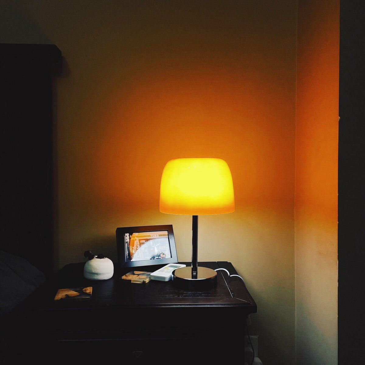 retro-mushroom-glass-table-lamp