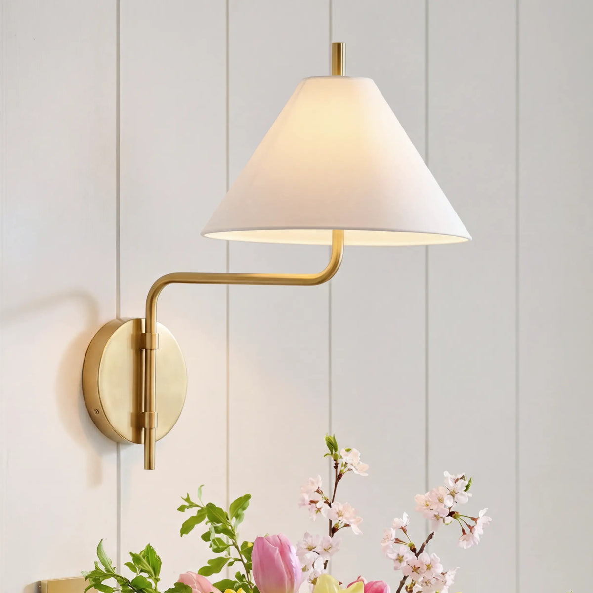 finn-nordic-fabric-metal-wall-sconce