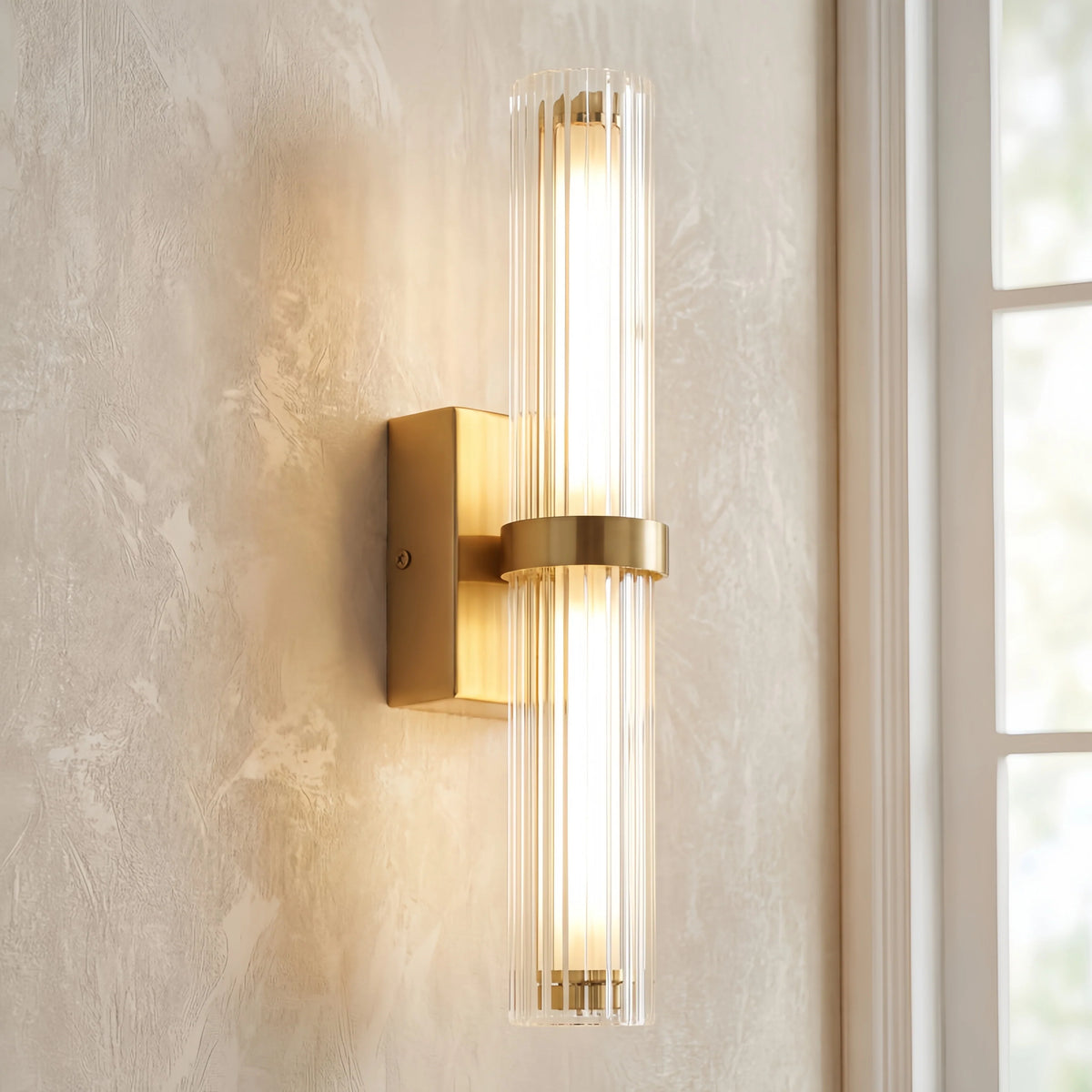 fluted-glass-led-tube-wall-sconce