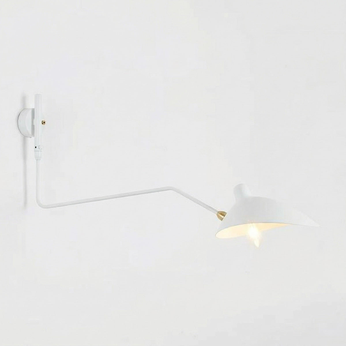 rotating-arm-duckbill-wall-light