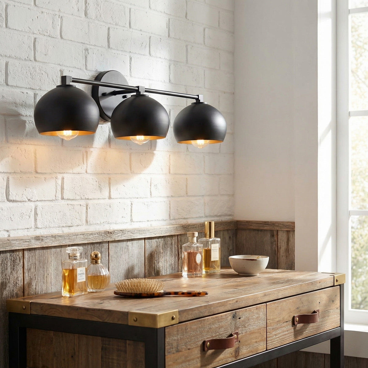 vintage-classic-design-metal-globe-wall-sconce
