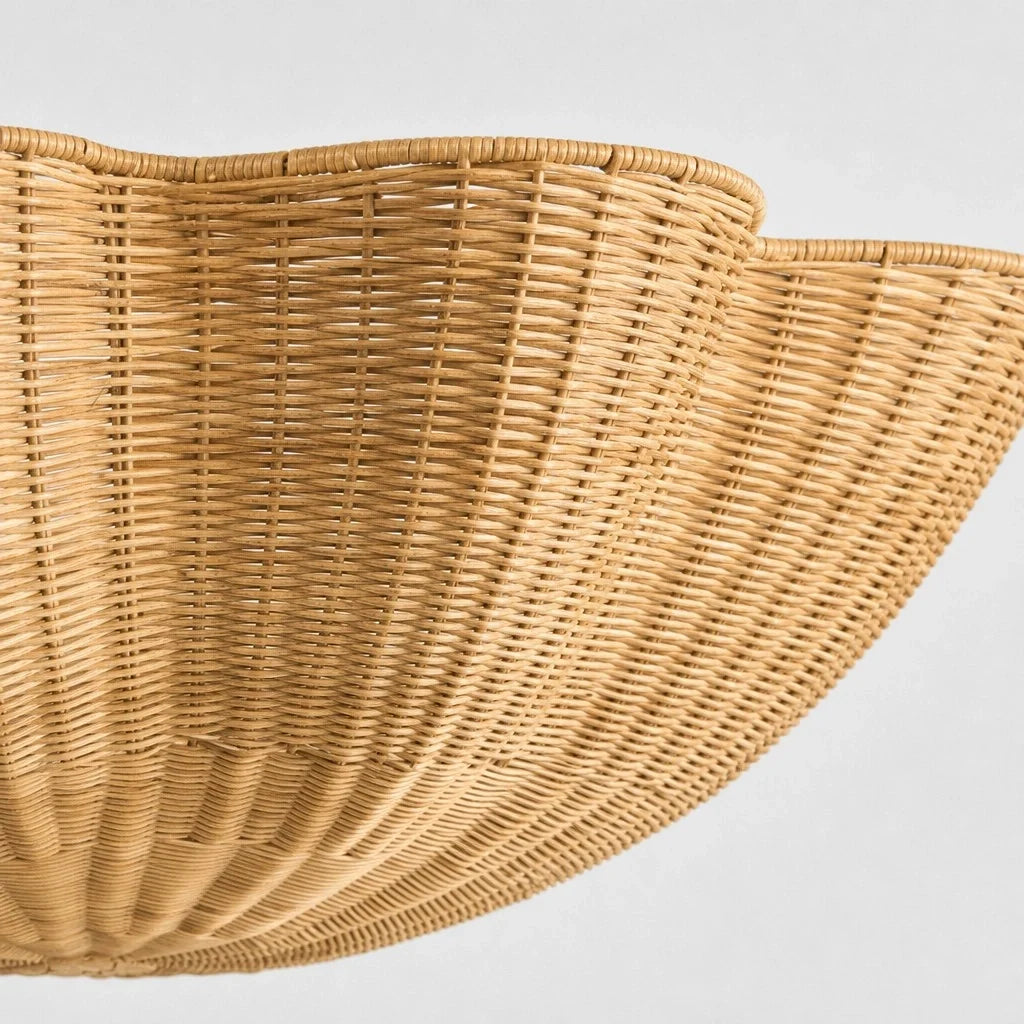 natural-woven-rattan-scalloped-pendant-light