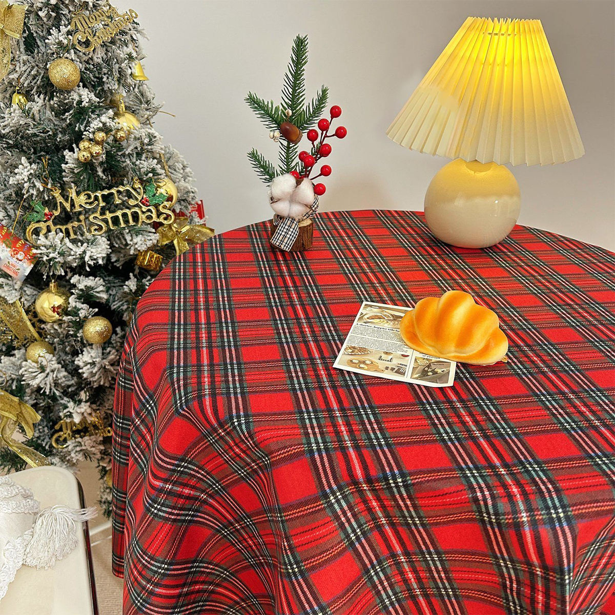 Christmas Vintage Gingham Tablecloth