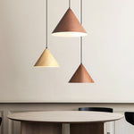 sleek-pyramid-shaped-pendant-light