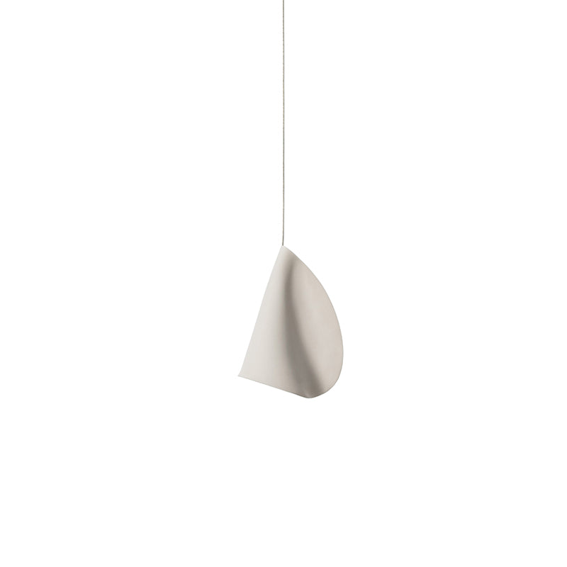 21-thin-porcelain-pendant-lamp
