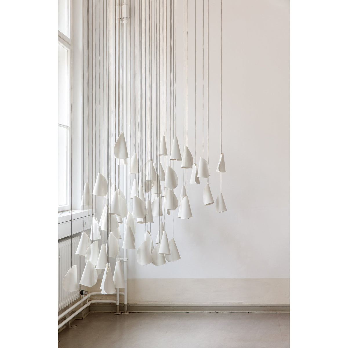 21-thin-porcelain-pendant-lamp