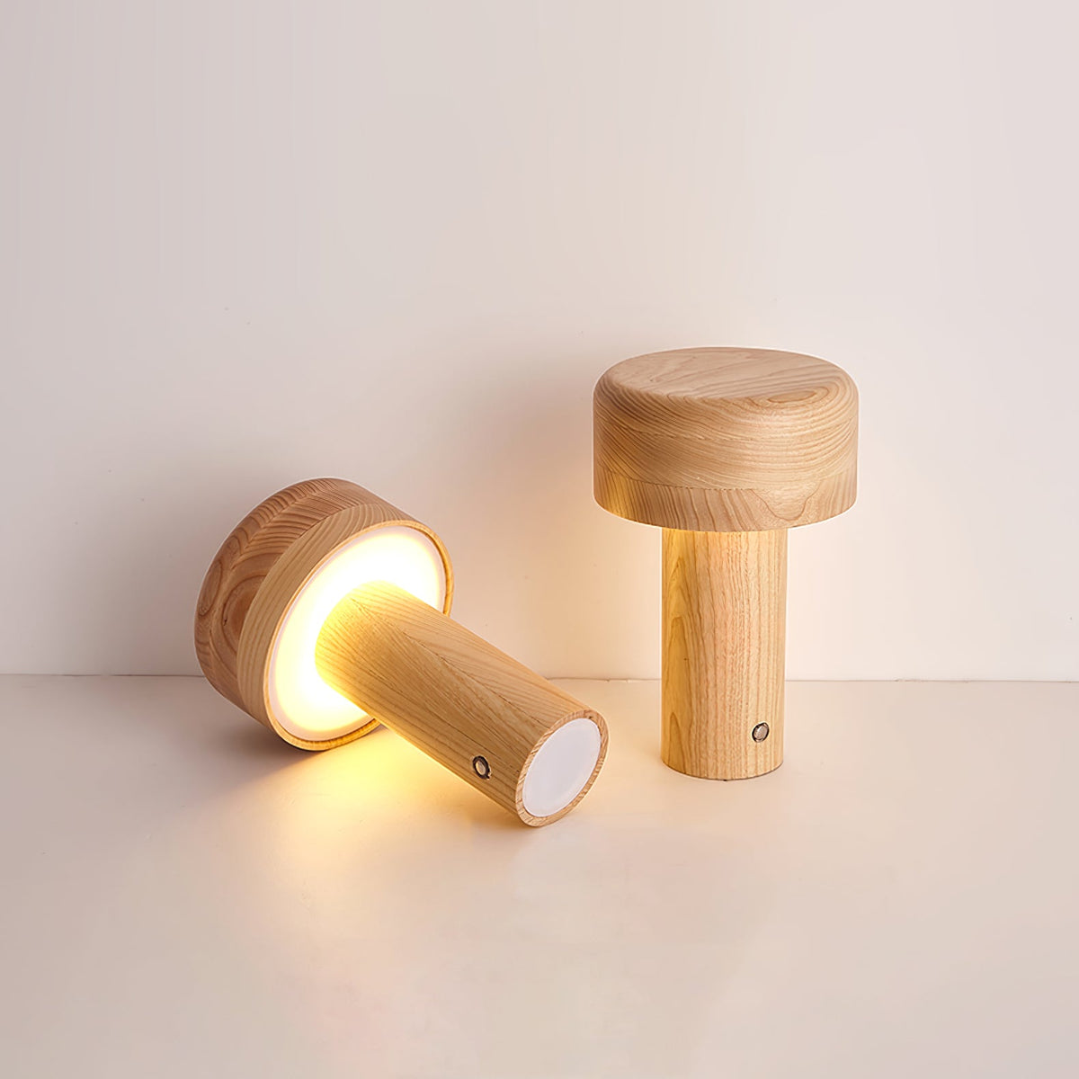 wooden-tower-table-lamp