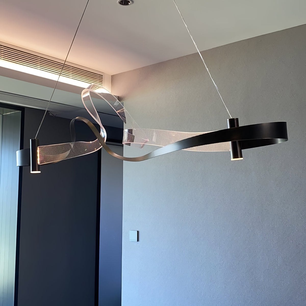 zephyr-led-linear-chandelier