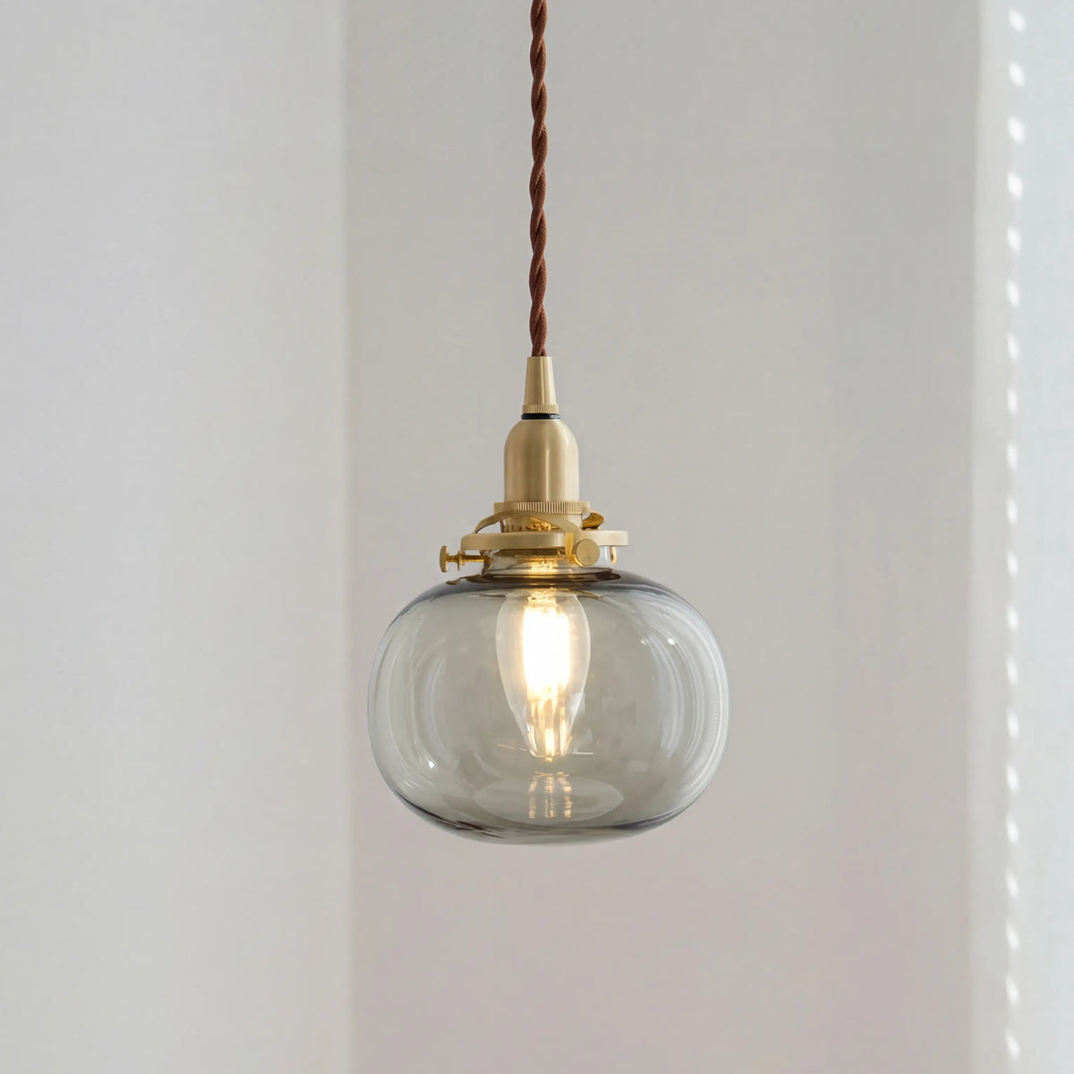 ribbed-globe-glass-pendant-light-228gpl