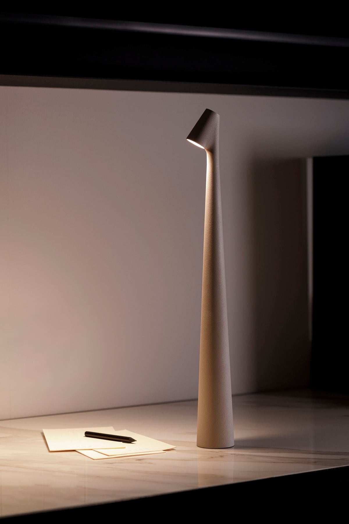 Africa Table Lamp