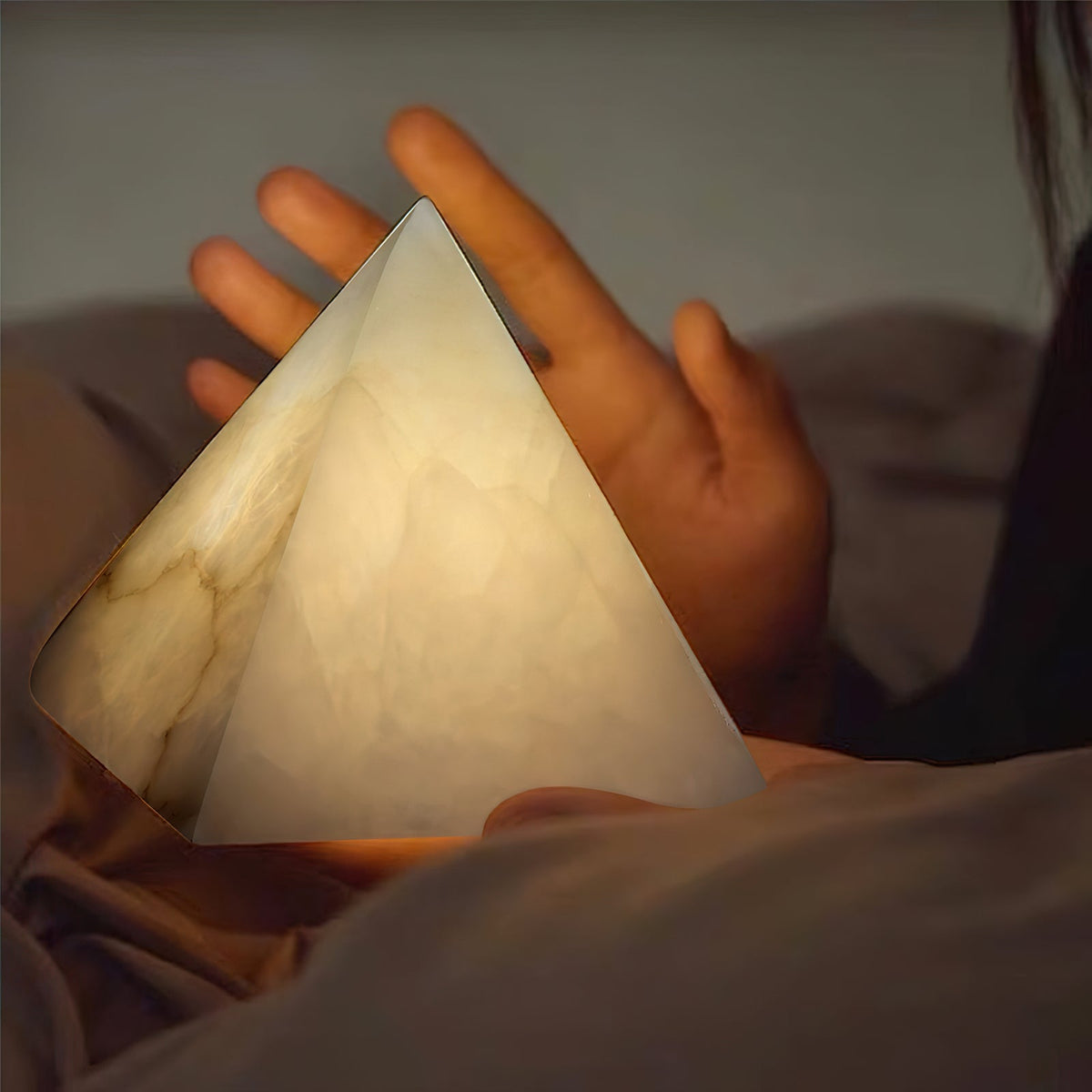alabaster-pyramid-table-lamp