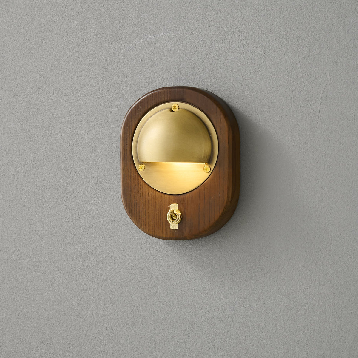 alfi-wall-lamp