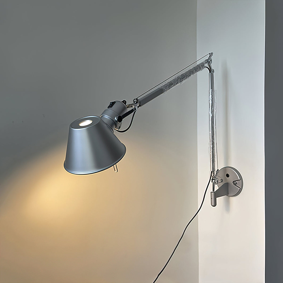brady-rocker-arm-plug-in-sconce