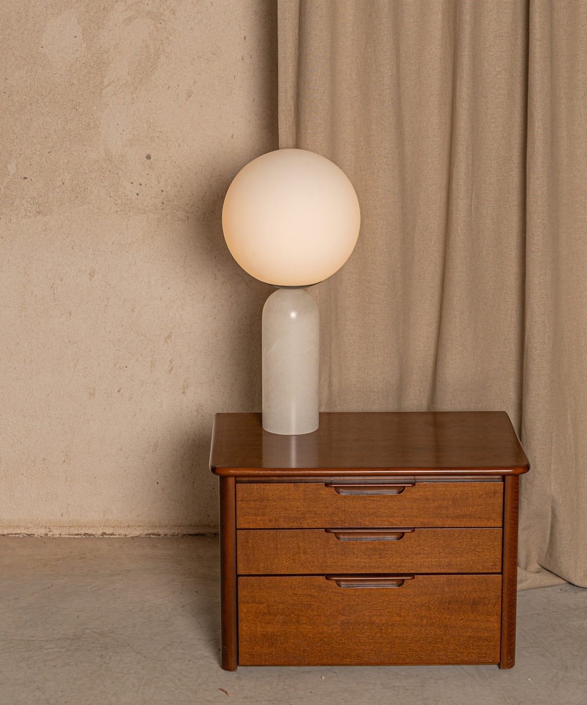 atlas-table-lamp