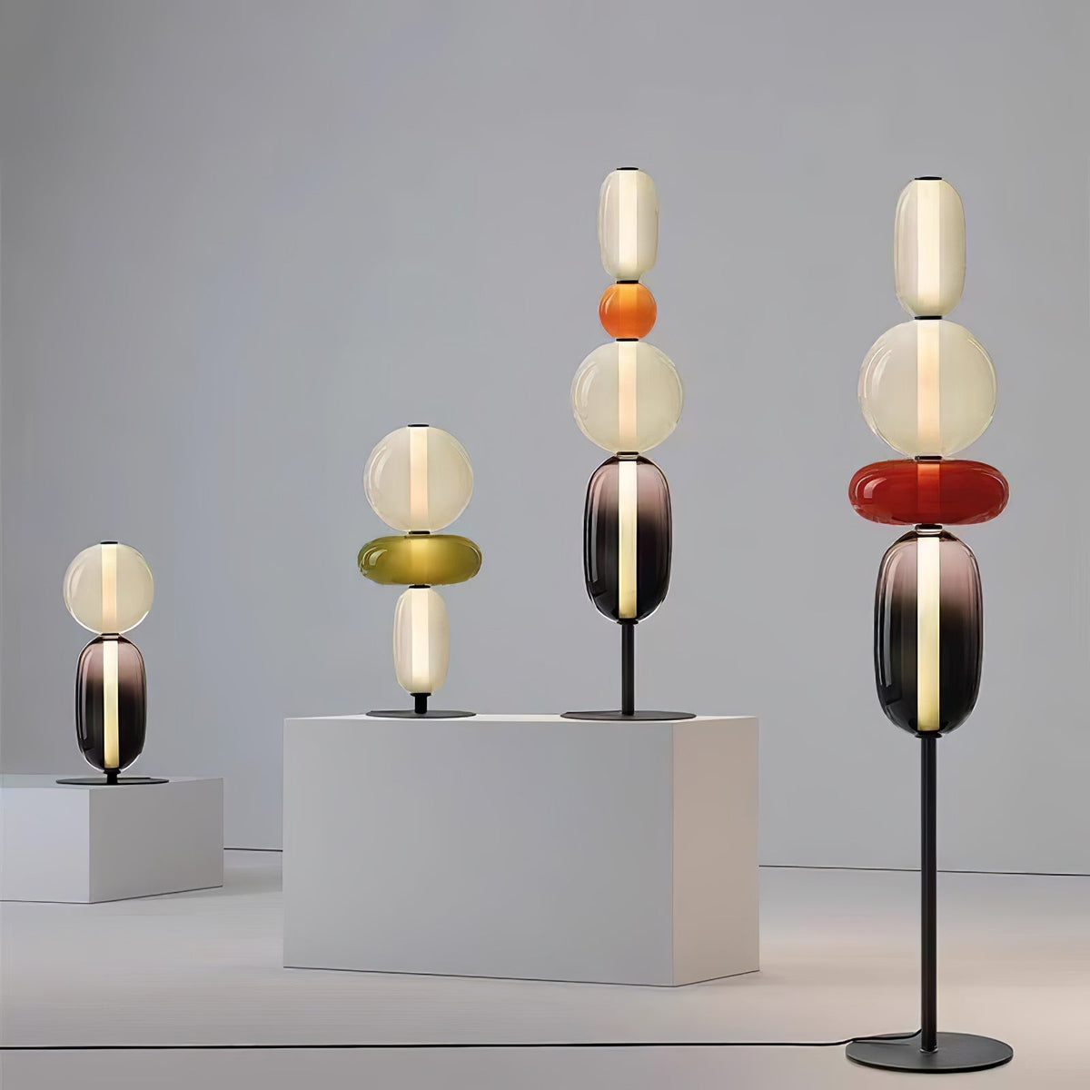 stained-glass-table-lamp