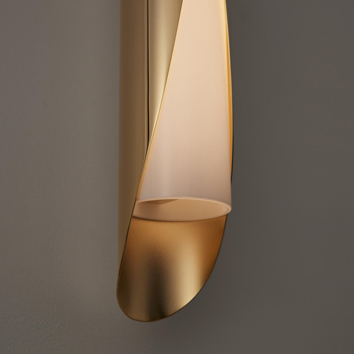 cocon-wall-lamp