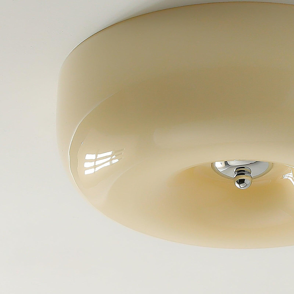 cream-pudding-ceiling-lamp