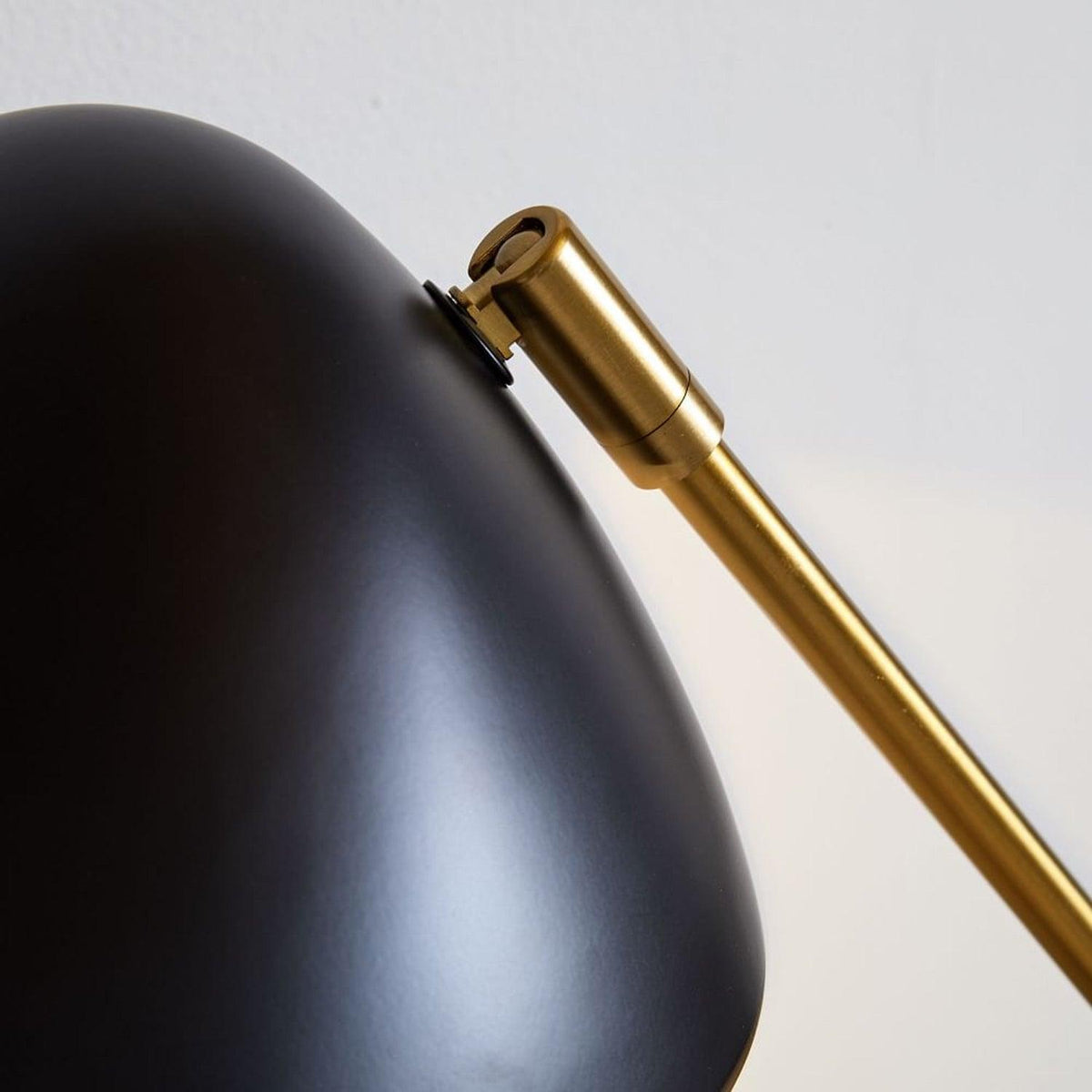 Curvilinear Mid Century Table Lamp
