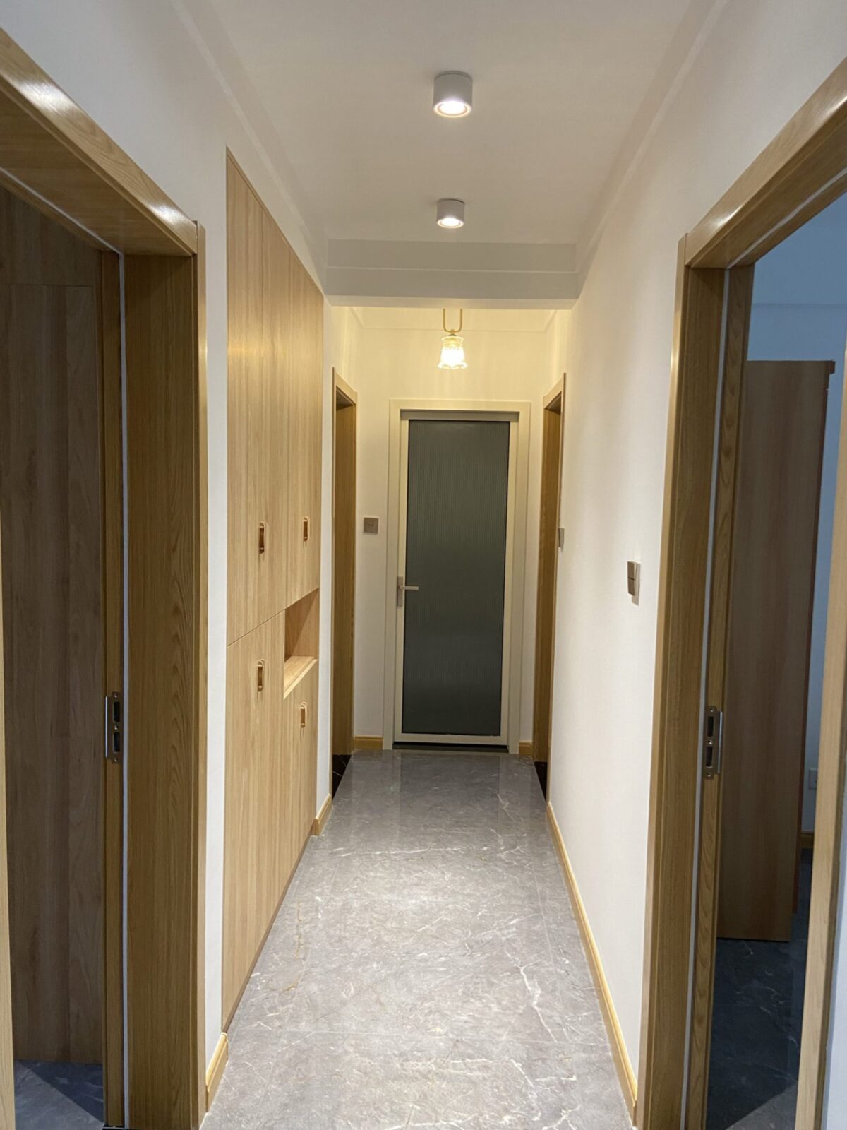 Recessed LED cylinder downlight