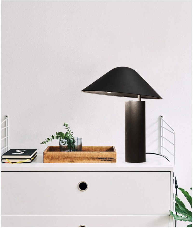 Damo Desk Lamp