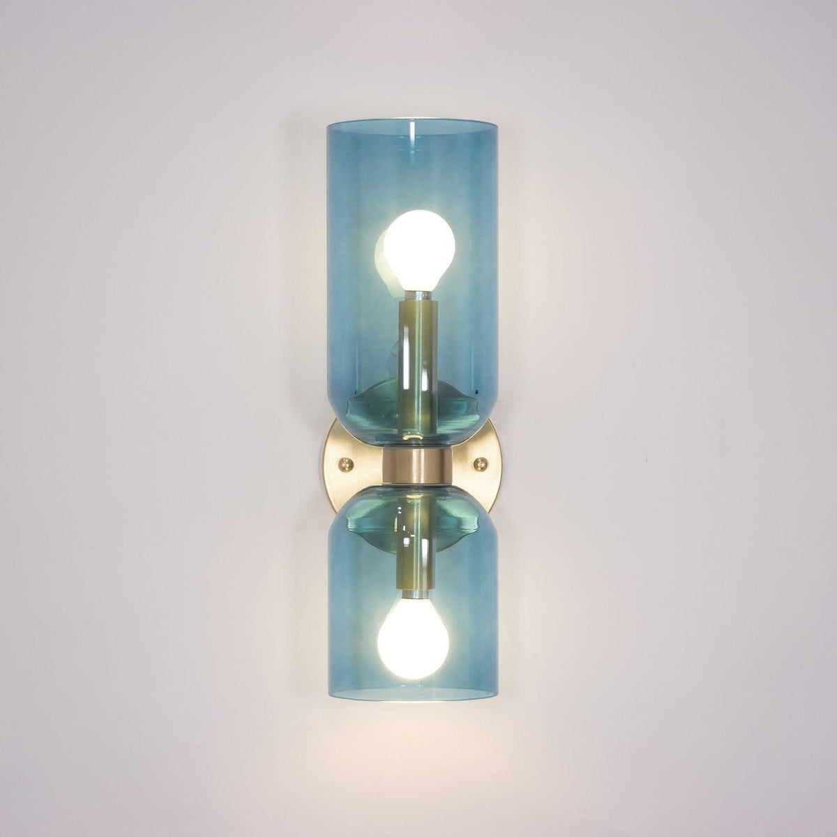 edie-wall-lamp