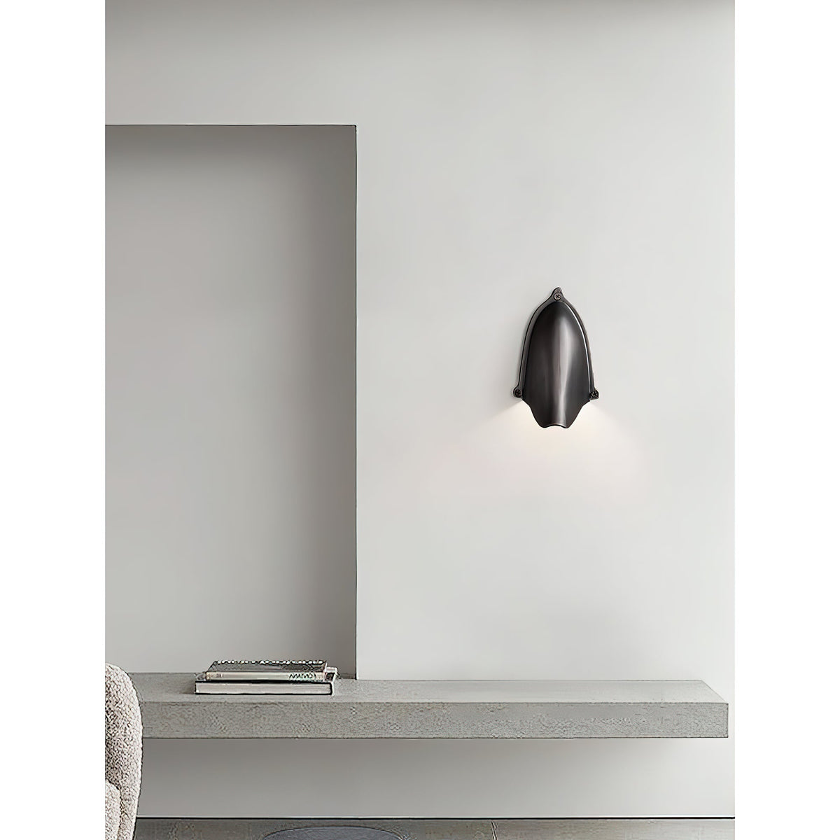 enoki-wall-lamp