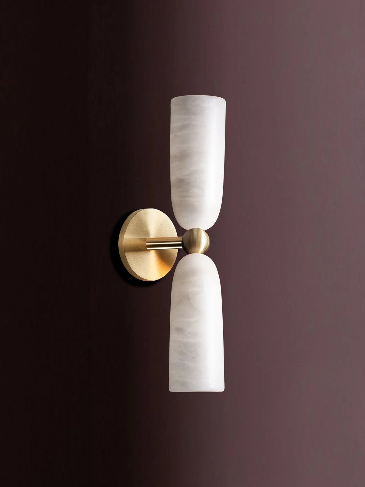 figure-wall-lamp