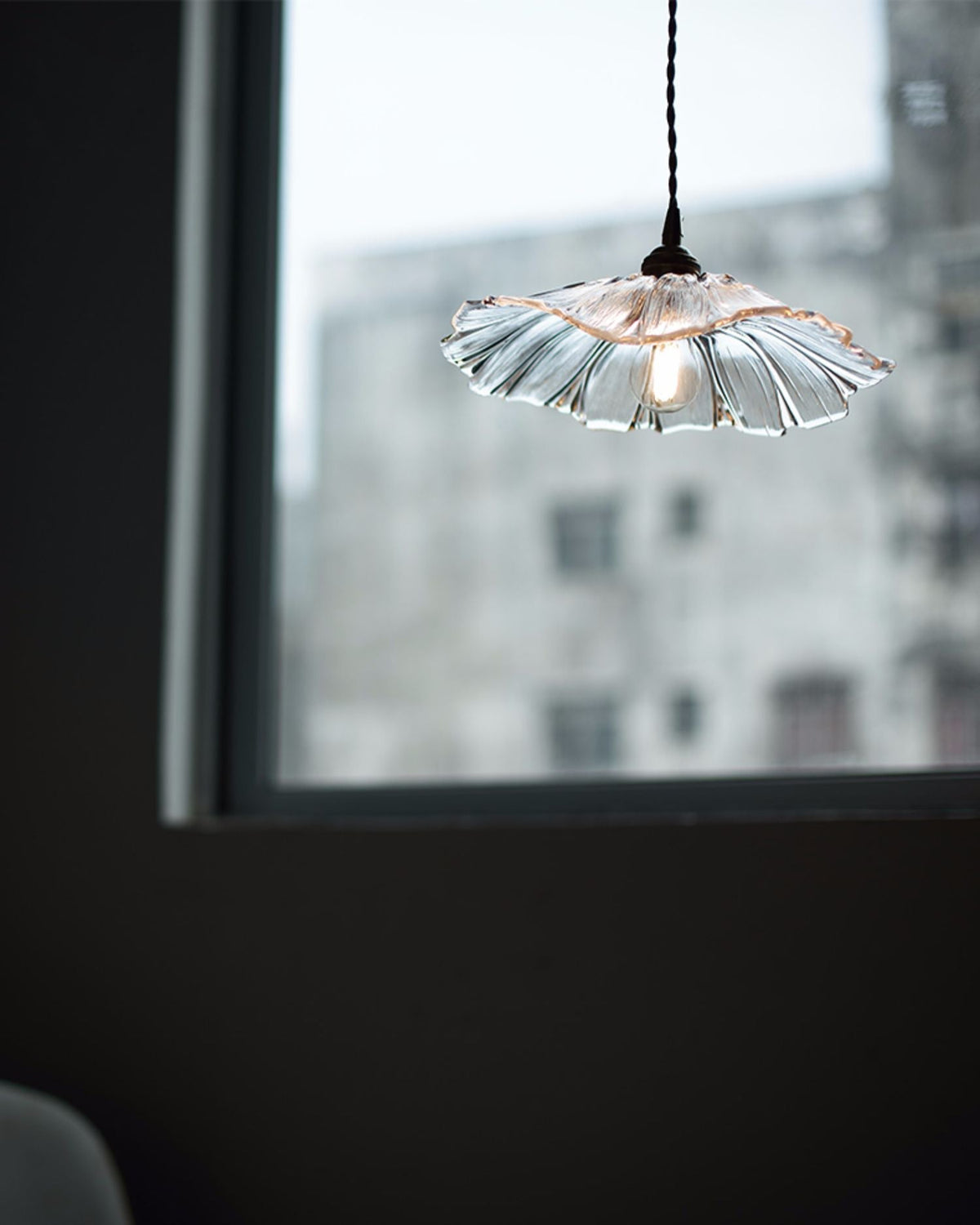 flower-glass-swag-lights