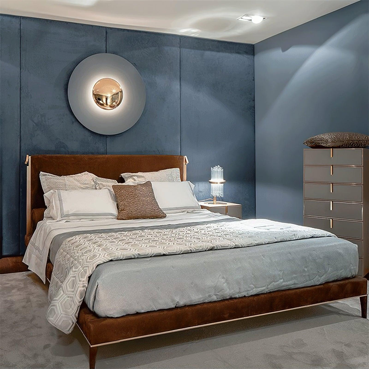 Simplicity Glow Plug In Wall Light