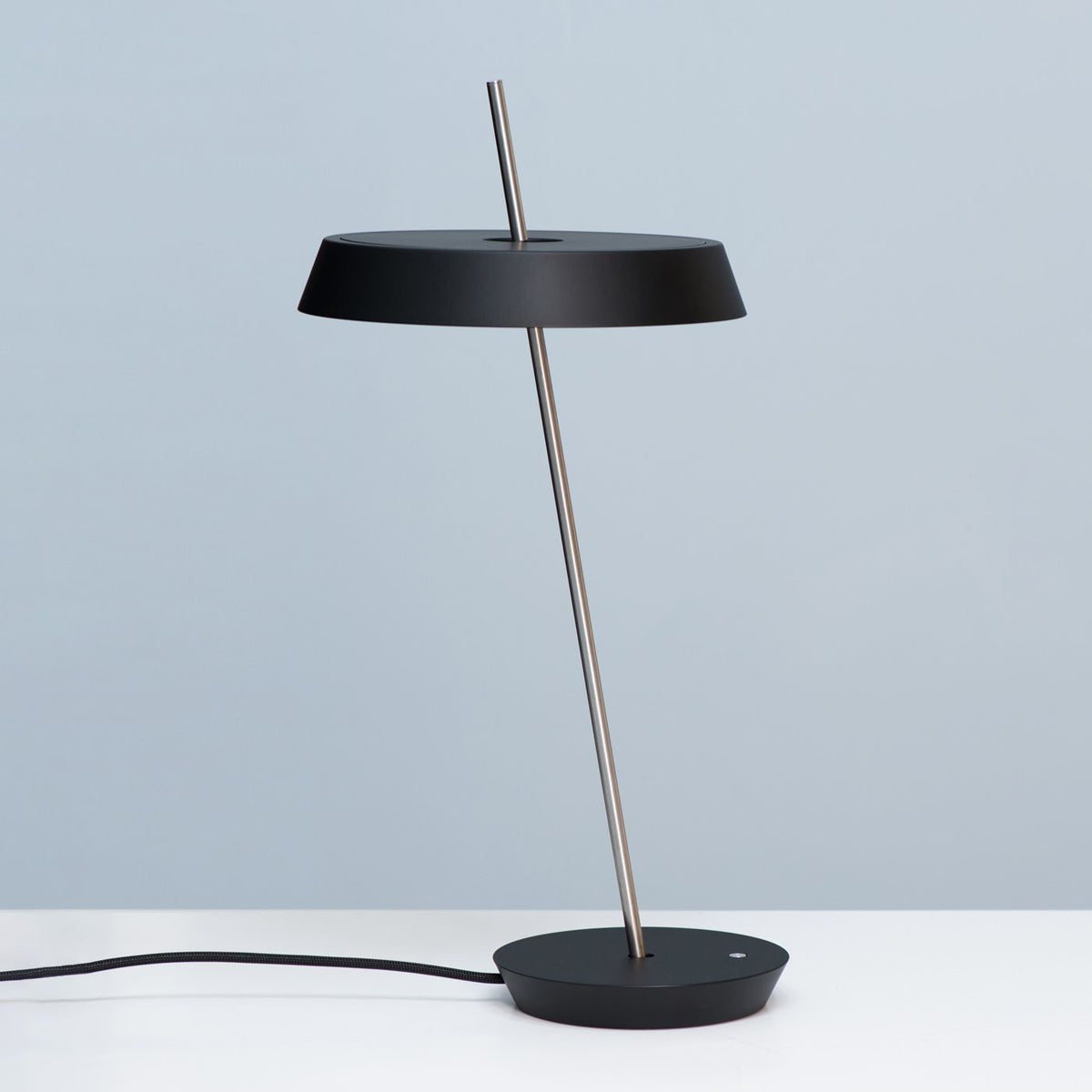 Round Base Desk Light by