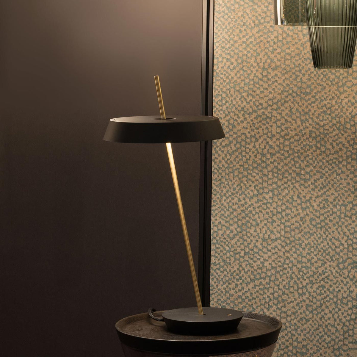 Round Base Desk Light by