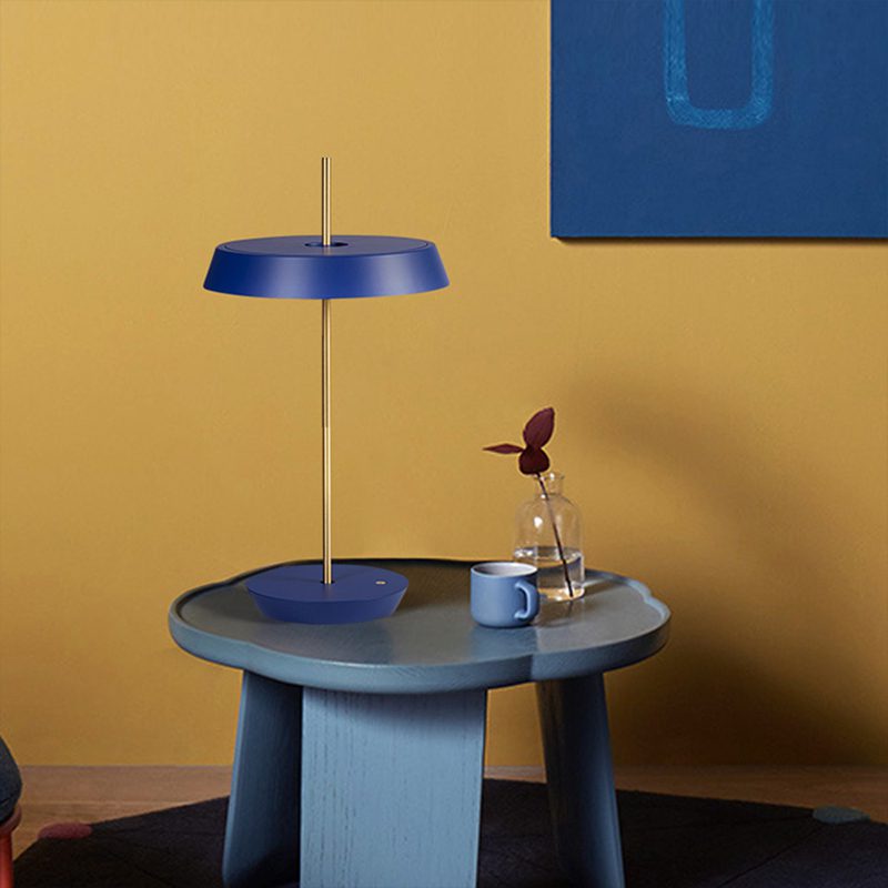 Round Base Desk Light by