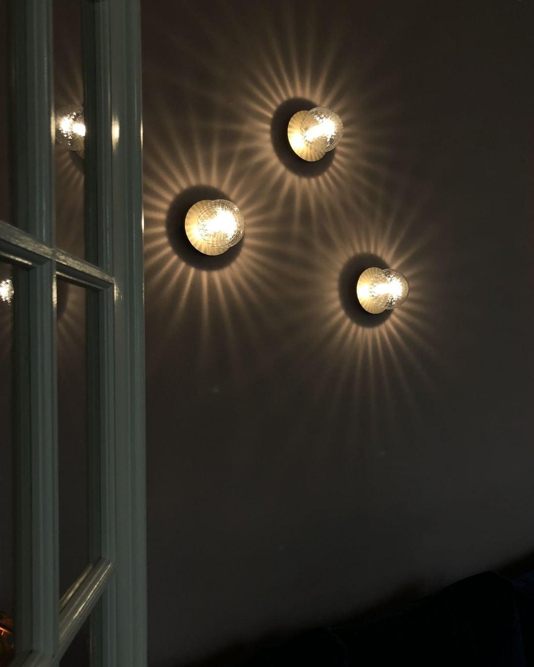 liila-wall-lamp