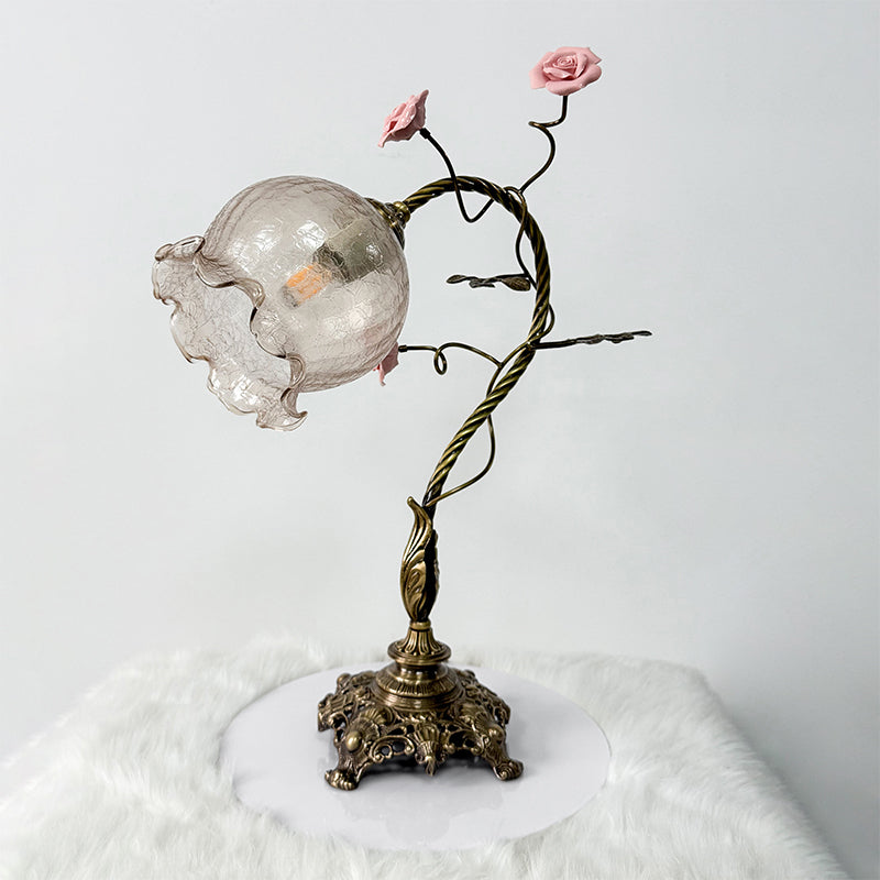 lumiere-table-lamp