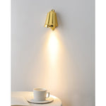 mast-wall-lamp