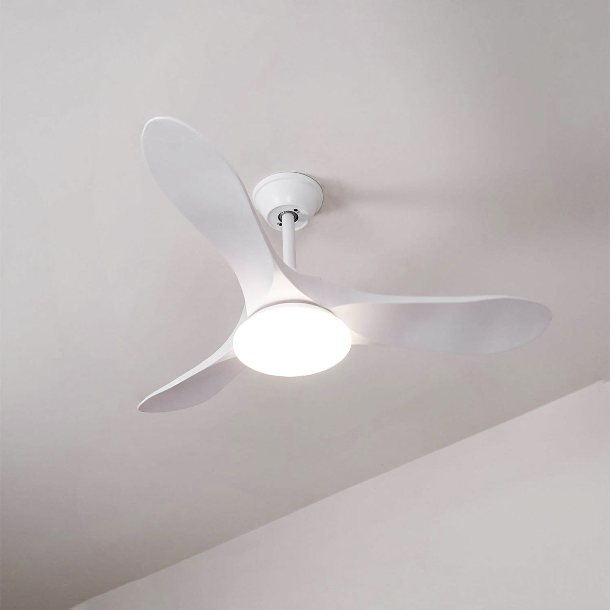 maverick-ceiling-fan-light
