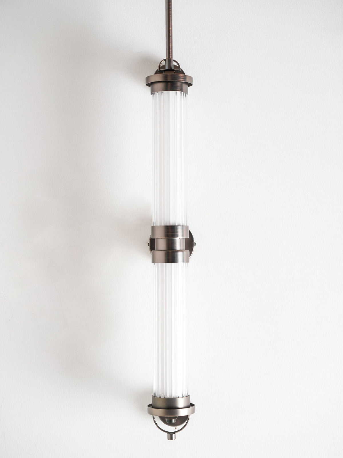 meridian-vertical-wall-sconce