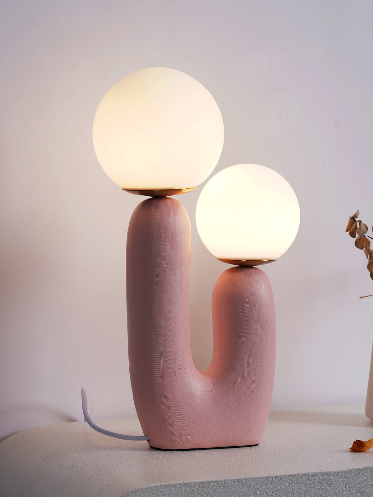 Oo_Rough_Table_Lamp