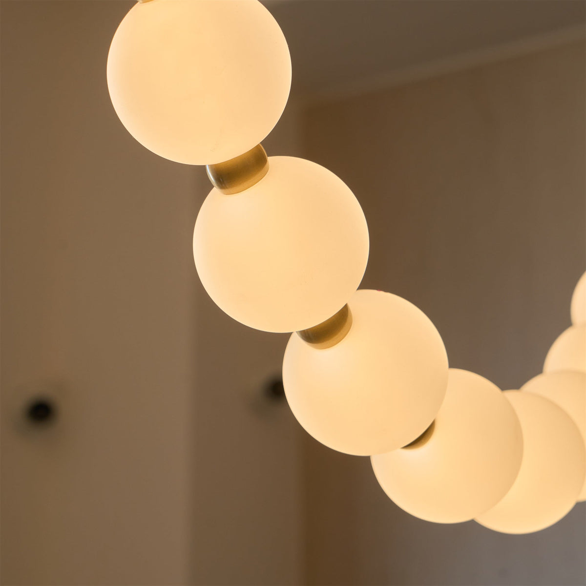 pearl-necklace-chandelier