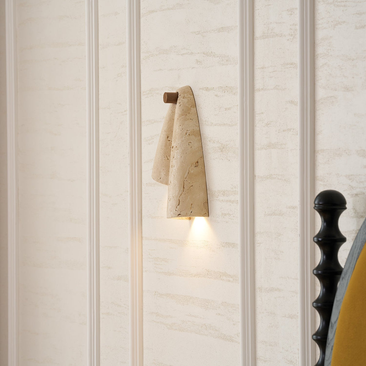 pearlmont-travertine-wall-lamp
